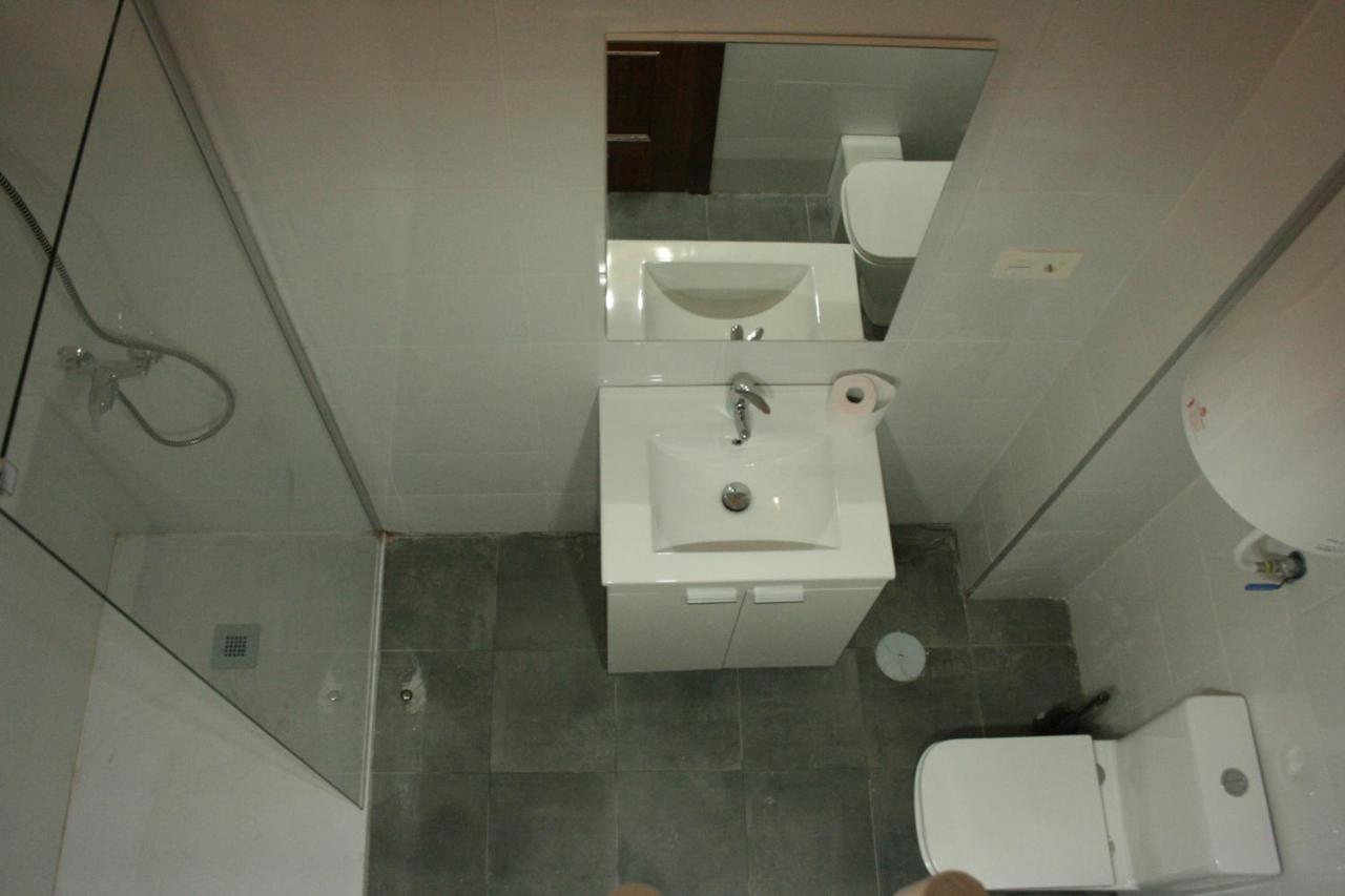 Golondrinas De Malaga "Apartamentos Con Mucho Arte" Y Terraza Solarium En Coliving Buitenkant foto