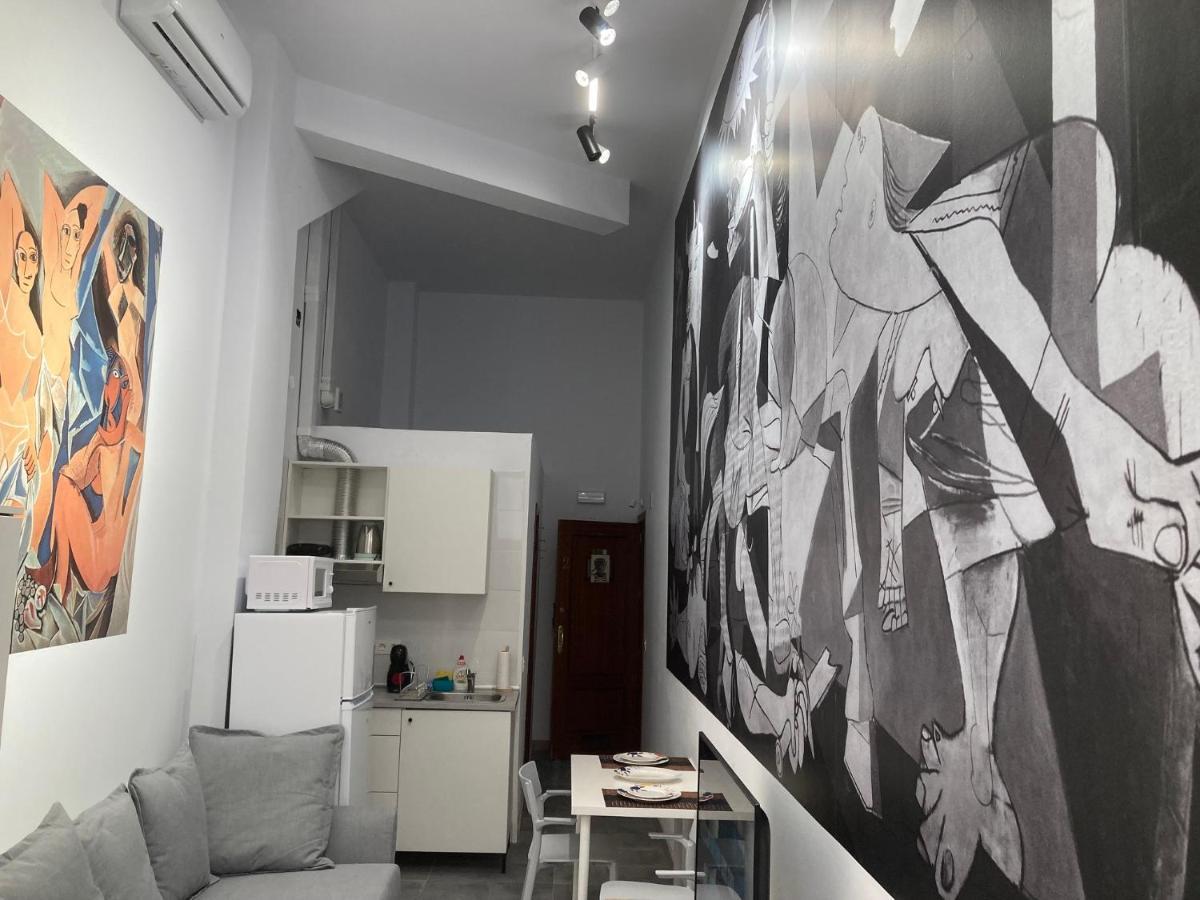 Golondrinas De Malaga "Apartamentos Con Mucho Arte" Y Terraza Solarium En Coliving Buitenkant foto