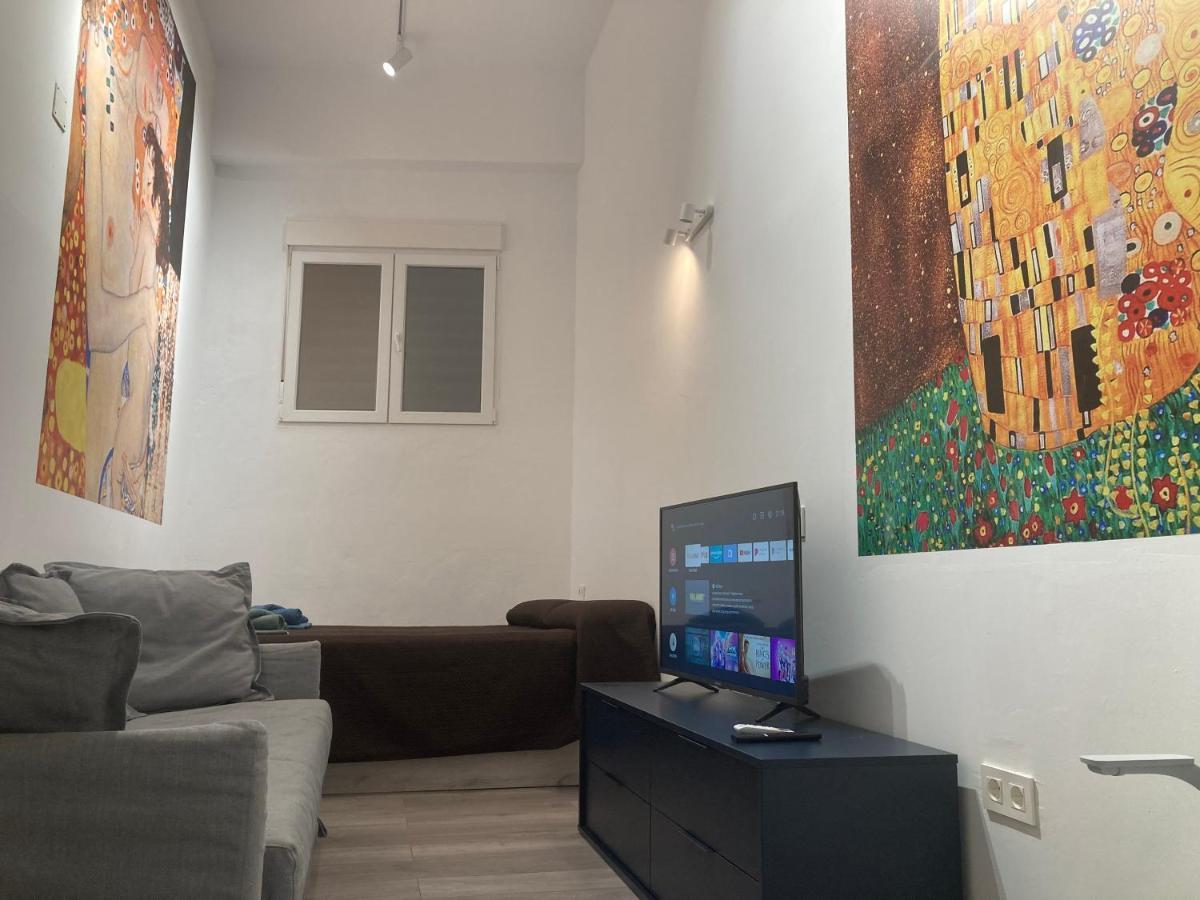 Golondrinas De Malaga "Apartamentos Con Mucho Arte" Y Terraza Solarium En Coliving Buitenkant foto